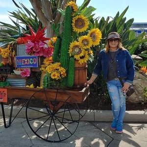 Meet your Posher, Carmen